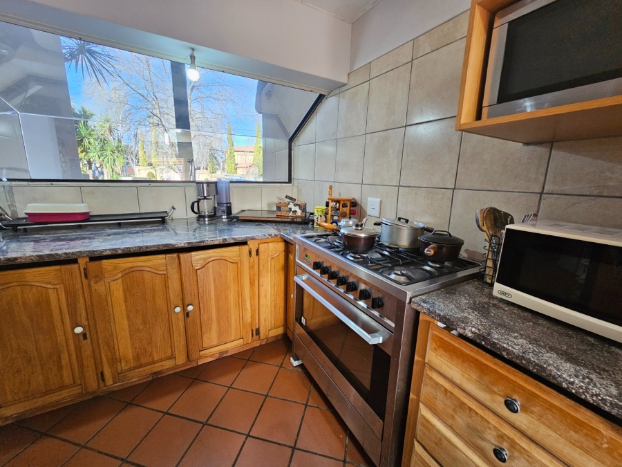 To Let 5 Bedroom Property for Rent in La Provance Free State